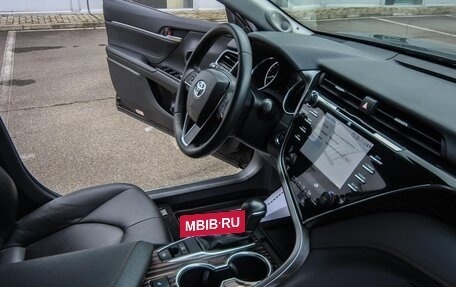 Toyota Camry, 2018 год, 2 749 000 рублей, 9 фотография