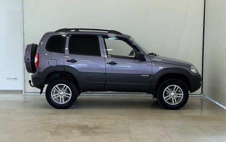 Chevrolet Niva I рестайлинг, 2015 год, 760 000 рублей, 11 фотография