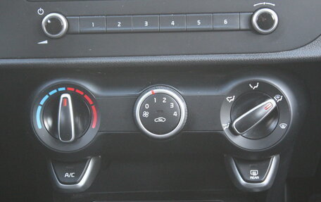 KIA Rio IV, 2021 год, 1 800 000 рублей, 26 фотография