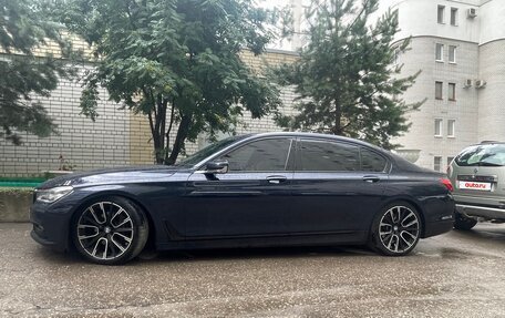 BMW 7 серия, 2017 год, 3 800 000 рублей, 3 фотография