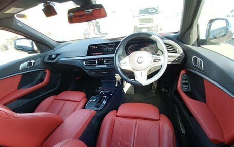 BMW 1 серия, 2022 год, 2 150 000 рублей, 4 фотография