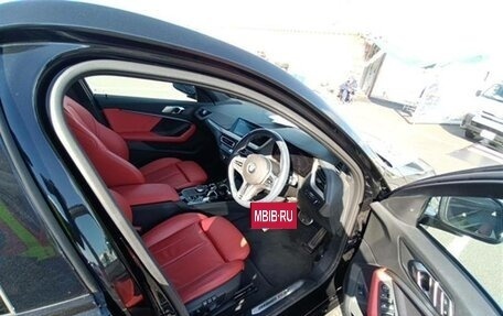 BMW 1 серия, 2022 год, 2 150 000 рублей, 11 фотография