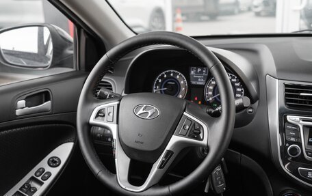 Hyundai Solaris II рестайлинг, 2016 год, 960 000 рублей, 11 фотография