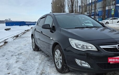 Opel Astra J, 2012 год, 730 000 рублей, 2 фотография
