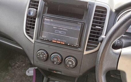 Nissan Wingroad III, 2014 год, 1 190 000 рублей, 16 фотография