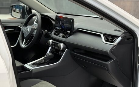 Toyota RAV4, 2025 год, 4 200 000 рублей, 5 фотография