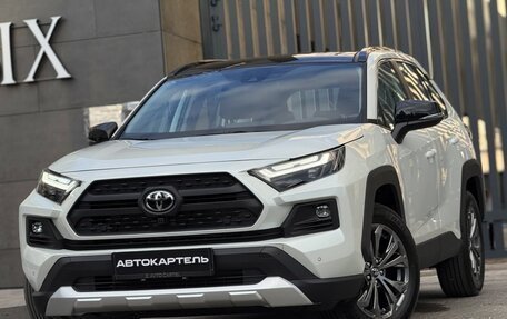 Toyota RAV4, 2025 год, 4 200 000 рублей, 6 фотография