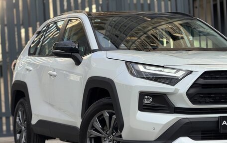 Toyota RAV4, 2025 год, 4 200 000 рублей, 12 фотография