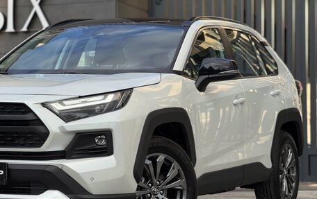 Toyota RAV4, 2025 год, 4 200 000 рублей, 7 фотография