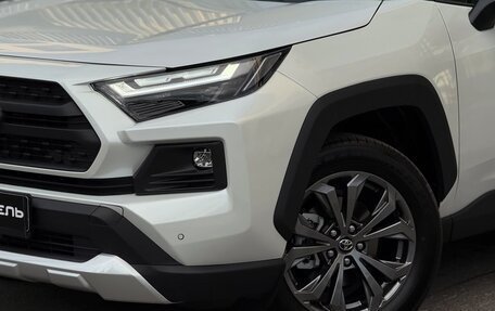 Toyota RAV4, 2025 год, 4 200 000 рублей, 9 фотография