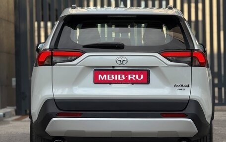 Toyota RAV4, 2025 год, 4 200 000 рублей, 19 фотография