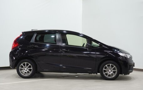Honda Fit III, 2017 год, 998 000 рублей, 5 фотография
