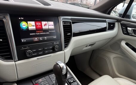 Porsche Macan I рестайлинг, 2017 год, 4 400 000 рублей, 20 фотография