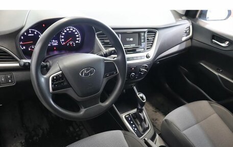 Hyundai Solaris II рестайлинг, 2017 год, 1 379 000 рублей, 6 фотография