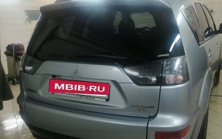 Mitsubishi Outlander III рестайлинг 3, 2010 год, 1 120 000 рублей, 8 фотография