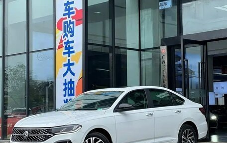 Volkswagen Lavida, 2023 год, 1 755 000 рублей, 1 фотография