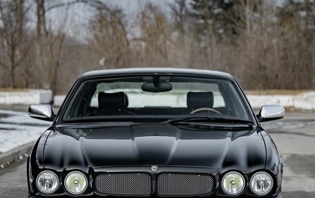 Jaguar XJR III (X350), 1999 год, 1 600 000 рублей, 1 фотография