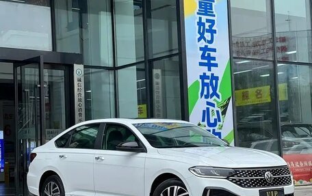 Volkswagen Lavida, 2023 год, 1 755 000 рублей, 2 фотография