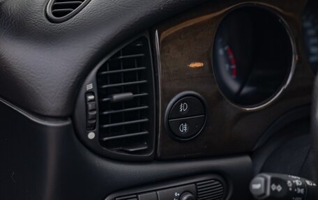 Jaguar XJR III (X350), 1999 год, 1 600 000 рублей, 26 фотография