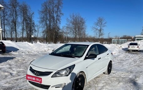 Hyundai Solaris II рестайлинг, 2015 год, 600 000 рублей, 6 фотография