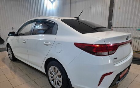 KIA Rio IV, 2018 год, 1 229 000 рублей, 6 фотография