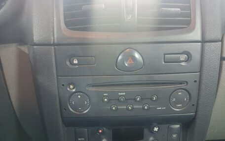 Renault Clio III, 2003 год, 280 000 рублей, 18 фотография