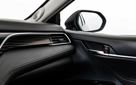 Toyota Camry, 2019 год, 2 399 000 рублей, 20 фотография