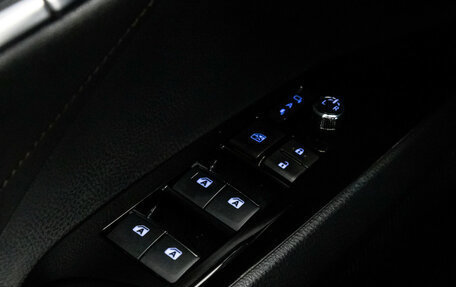 Toyota Camry, 2019 год, 2 399 000 рублей, 22 фотография