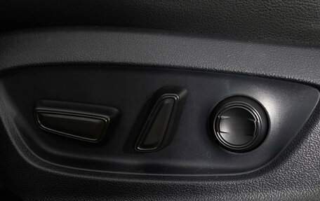 Toyota Camry, 2019 год, 2 399 000 рублей, 23 фотография