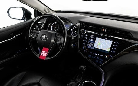 Toyota Camry, 2019 год, 2 399 000 рублей, 19 фотография