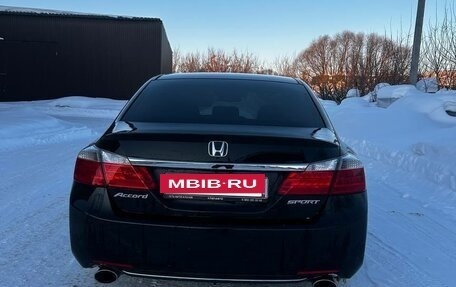 Honda Accord IX рестайлинг, 2013 год, 1 350 000 рублей, 2 фотография