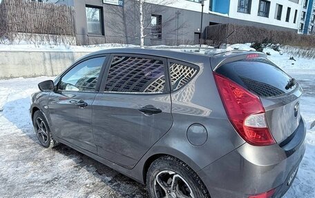 Hyundai Solaris II рестайлинг, 2013 год, 520 000 рублей, 3 фотография