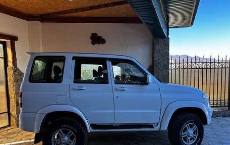 ЛуАЗ Patriot, 2010 год, 625 000 рублей, 2 фотография