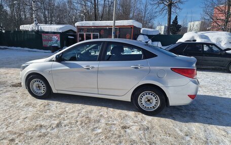 Hyundai Solaris II рестайлинг, 2016 год, 985 000 рублей, 11 фотография