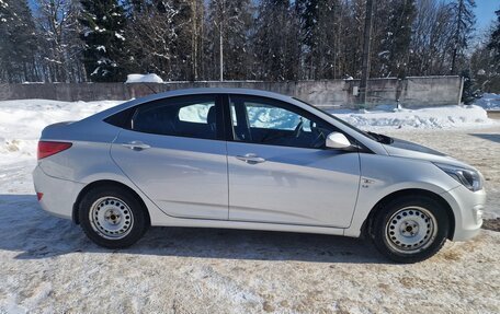 Hyundai Solaris II рестайлинг, 2016 год, 985 000 рублей, 8 фотография