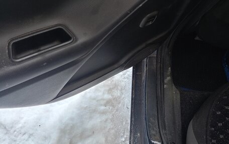 Toyota Matrix, 2004 год, 565 000 рублей, 10 фотография