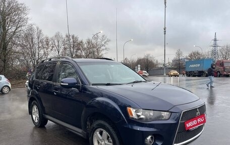 Mitsubishi Outlander III рестайлинг 3, 2011 год, 995 000 рублей, 5 фотография