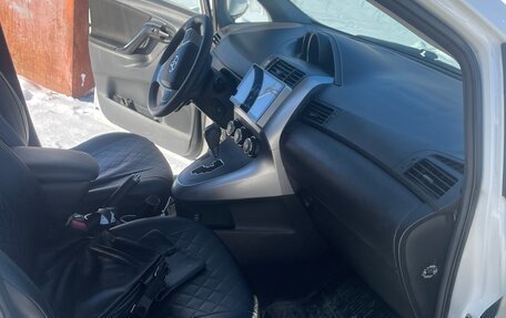 Toyota Verso I, 2014 год, 1 200 000 рублей, 11 фотография