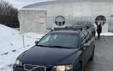 Volvo V70 III рестайлинг, 2003 год, 480 000 рублей, 2 фотография