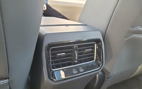 Toyota RAV4, 2025 год, 5 050 000 рублей, 14 фотография