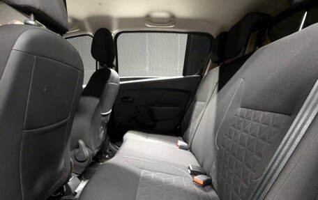 Renault Sandero II рестайлинг, 2015 год, 950 000 рублей, 29 фотография