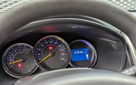 Renault Sandero II рестайлинг, 2015 год, 950 000 рублей, 23 фотография