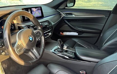 BMW 5 серия, 2019 год, 4 550 000 рублей, 18 фотография