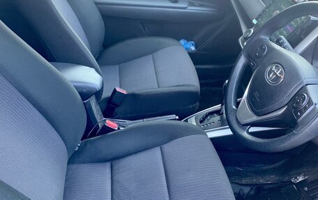 Toyota Corolla, 2018 год, 1 300 000 рублей, 13 фотография