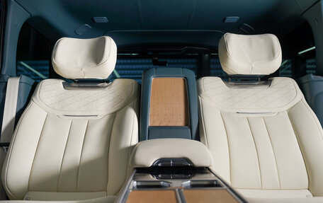 Land Rover Range Rover IV рестайлинг, 2024 год, 29 700 000 рублей, 17 фотография