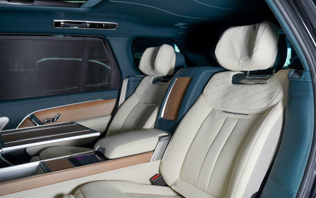 Land Rover Range Rover IV рестайлинг, 2024 год, 29 700 000 рублей, 16 фотография