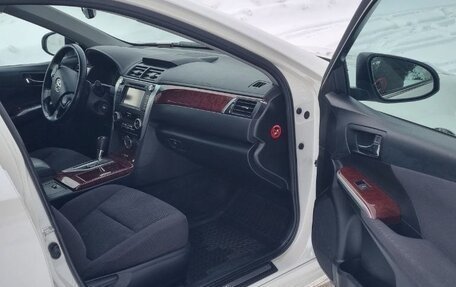 Toyota Camry, 2014 год, 1 850 000 рублей, 10 фотография