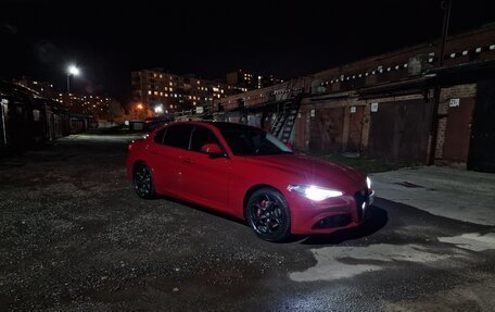 Alfa Romeo Giulia II, 2017 год, 3 500 000 рублей, 2 фотография