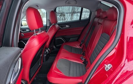 Alfa Romeo Giulia II, 2017 год, 3 500 000 рублей, 18 фотография