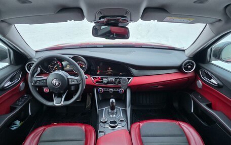 Alfa Romeo Giulia II, 2017 год, 3 500 000 рублей, 21 фотография